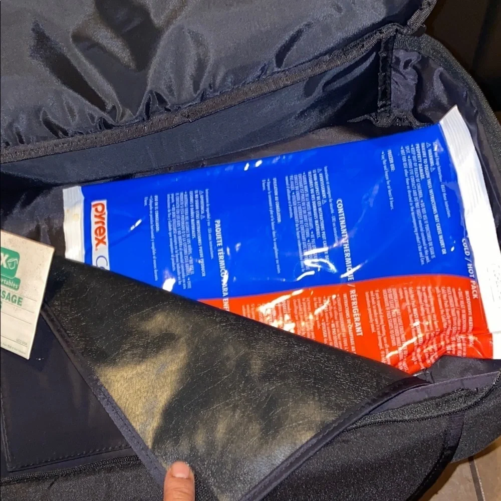 BX6 Pyrex Dark Blue and Gray Insulated Carrier